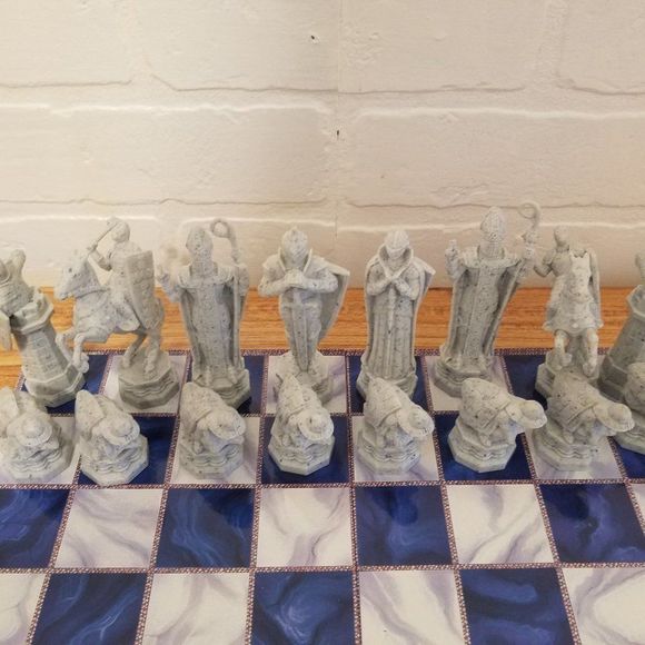 Mattel Harry Potter Wizard Chess Set - Picture 9 of 13